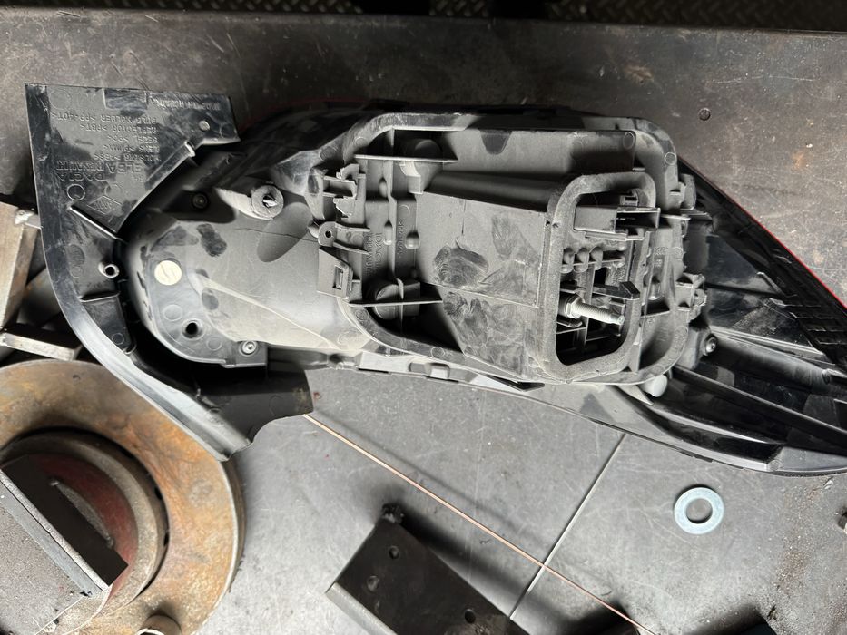 Десен стоп за Dacia Logan