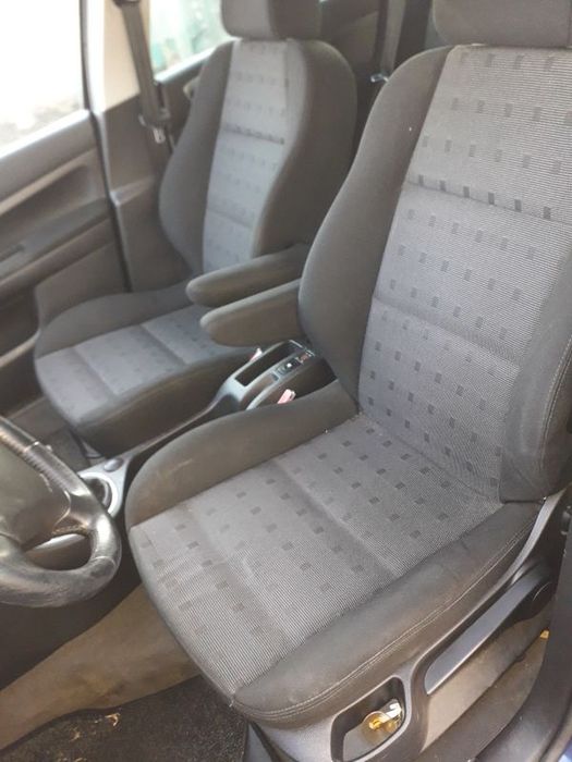 Dezmembram Peugeot 307