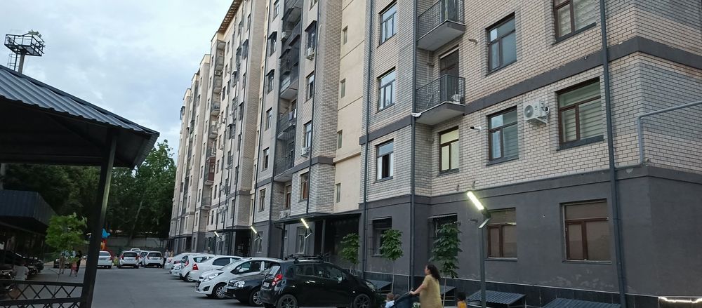 Квартира новая с ремонтом и техникой в шикарном расположение