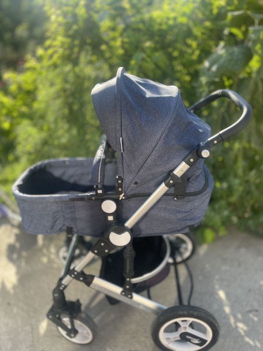 Продается коляска в хорошем состоянии