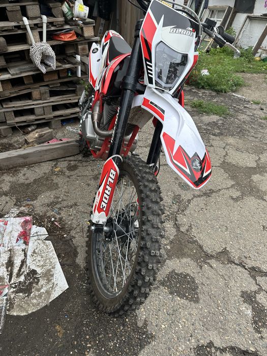 Продам Эндуро новый