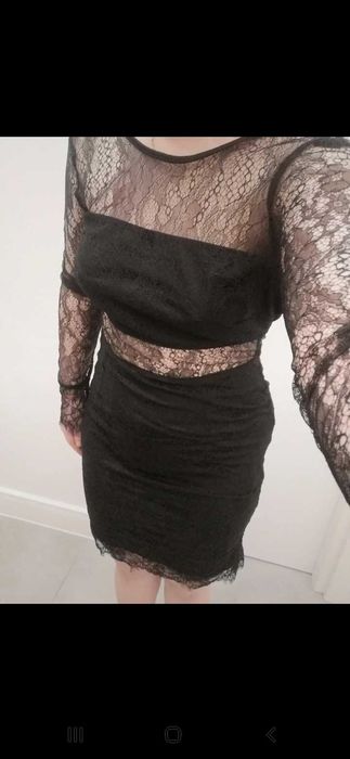 Rochie neagra,dantela