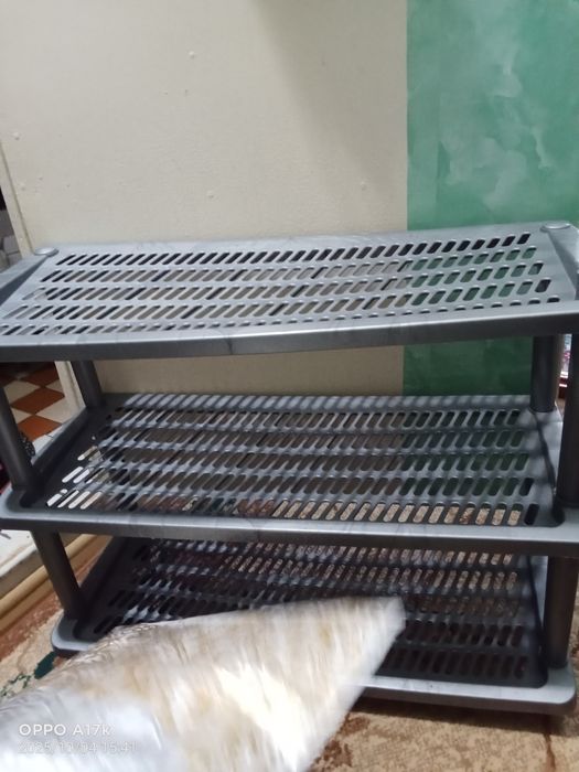 Продам ковер, зеркало, полка для обуви