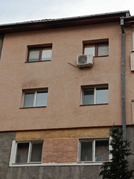 Apartament centru Brad 3 camere
