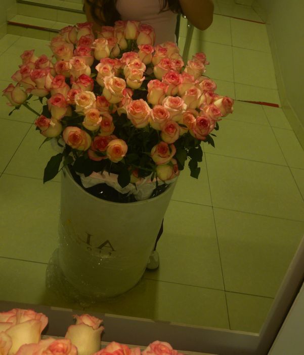 Букеты Бүгін келген