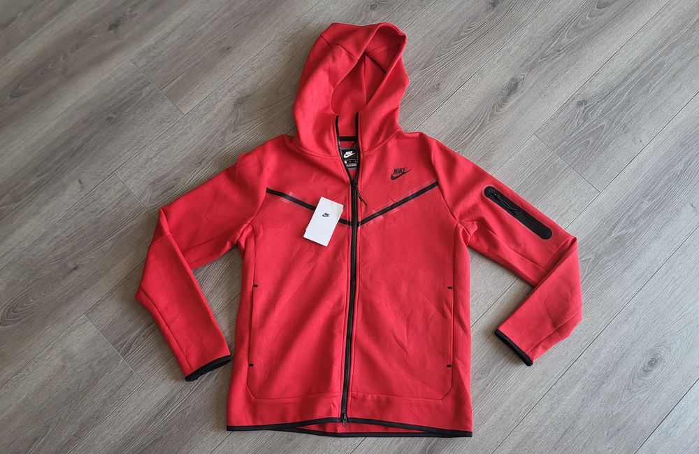 Hanorac Nike Tech Roșu