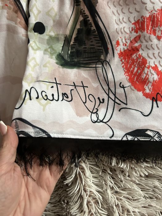 Блуза с дълъг ръкав, много свежа