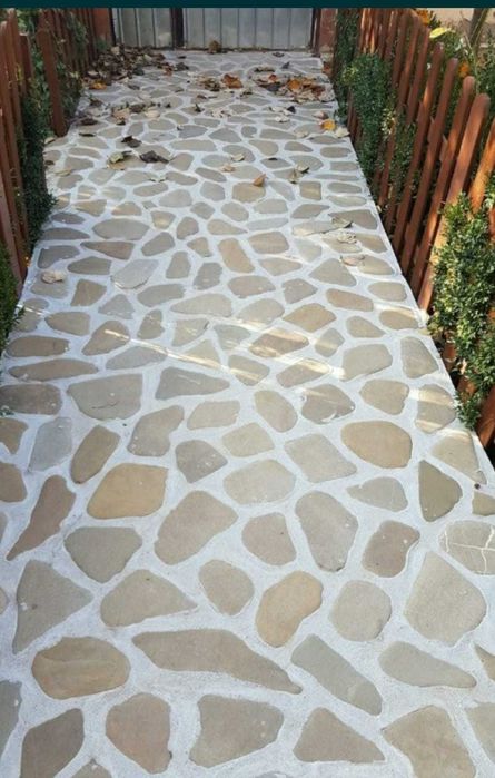 Piatra Naturala de Munte