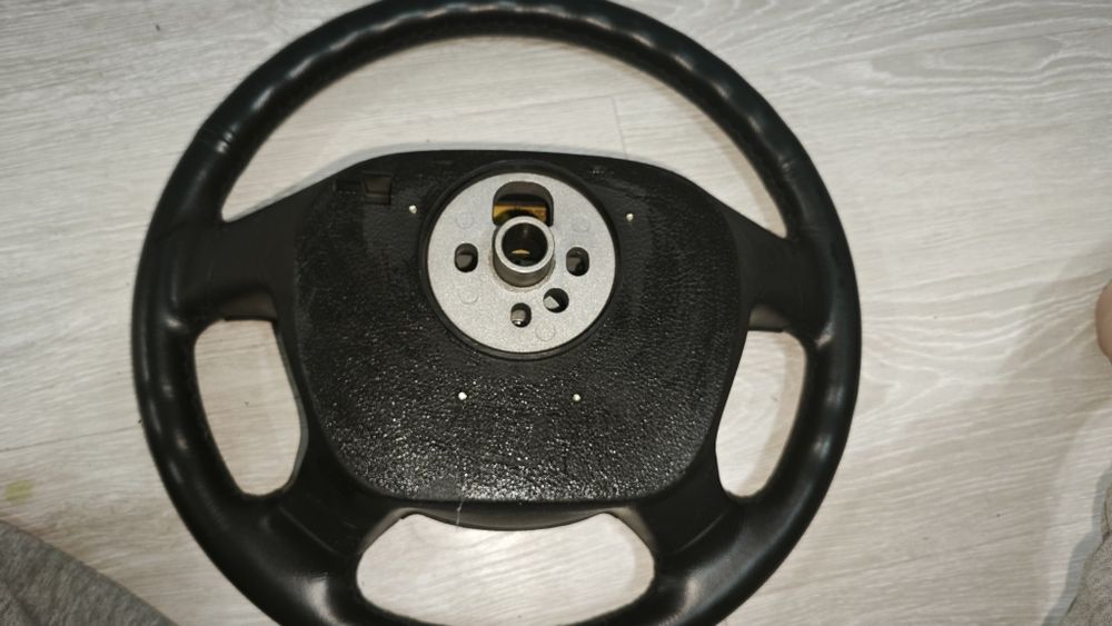 Lasetti roll yangi airbag bor