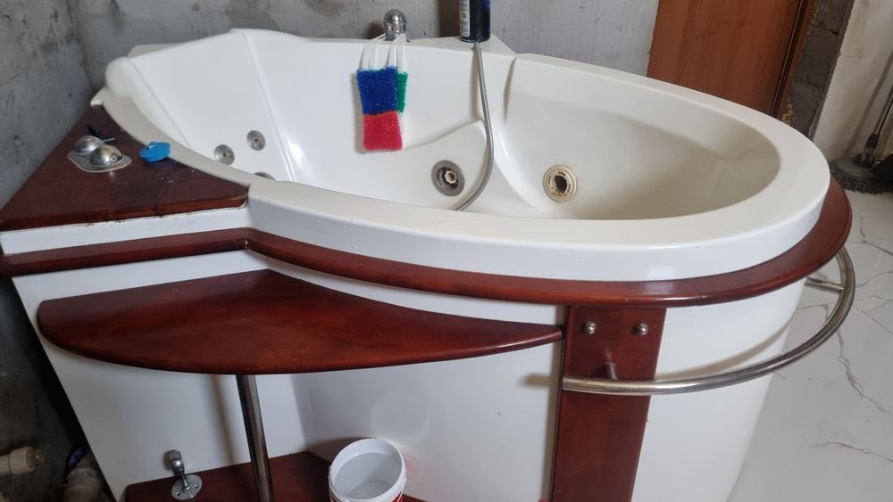 Продам недорого ванную