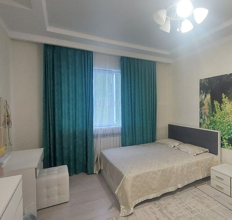 Продам двух этажный коттедж