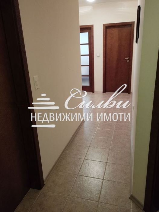 Продава се Тристаен апартамент в Шумен, Център - 98 кв.м за 1458 €/кв.м - Снимка #9