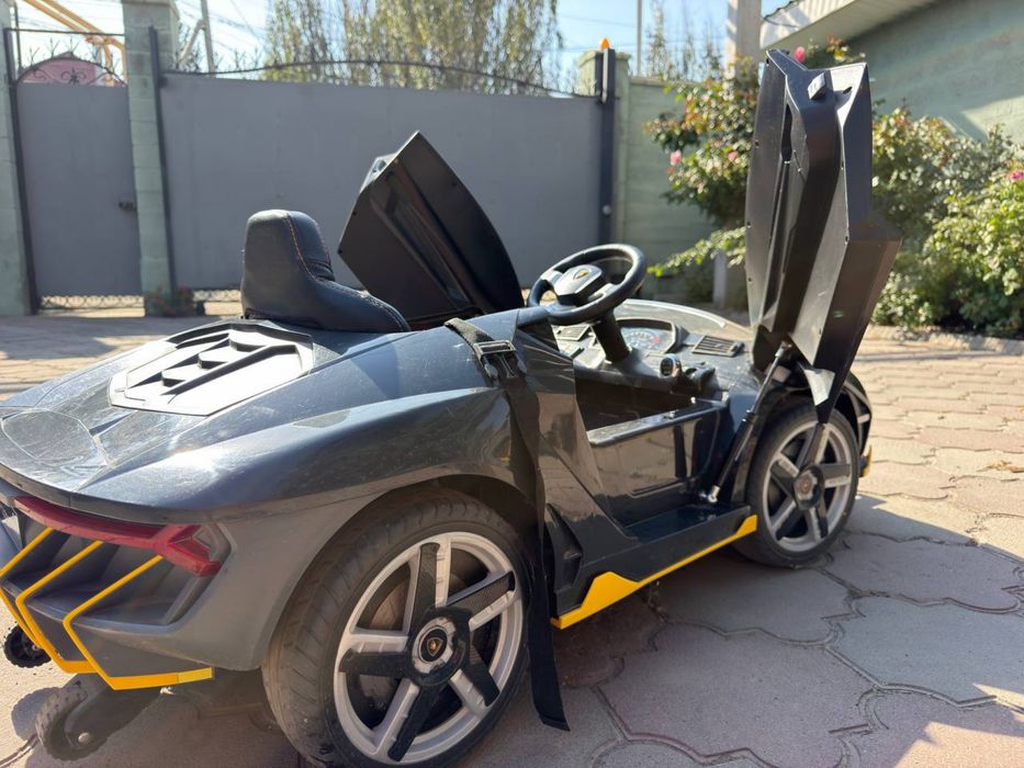 Lamborghini машинка