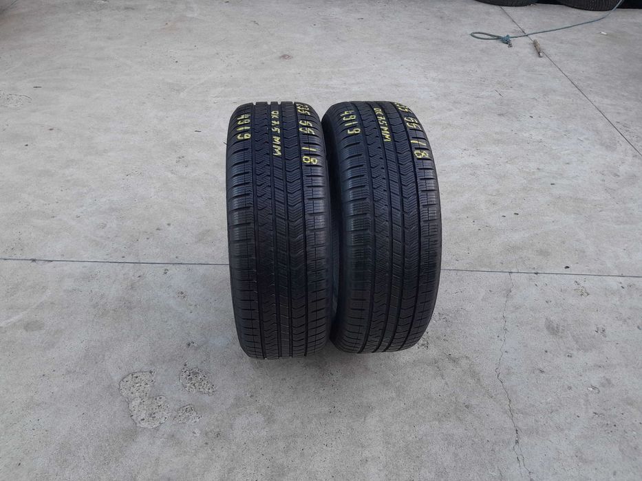 Doua anvelope iarna 235 55 18 vredestein 5 profil Quatrac 5 cu 7,5 mm