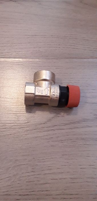 Клапан за налягане 6 бара.