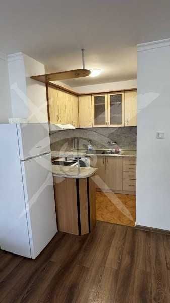 Продава се Тристаен апартамент в Бургас, Лазур - 76 кв.м за 1644 €/кв.м - Снимка #2