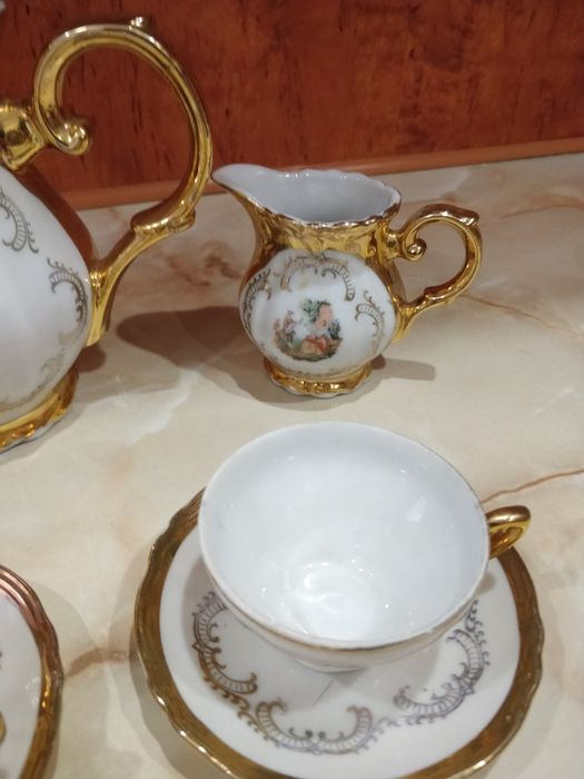 Порцеланов Позлатен сервиз Bavaria