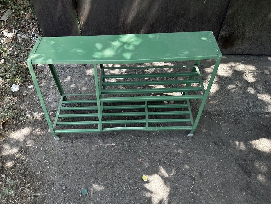 Полка под обувь в коридор