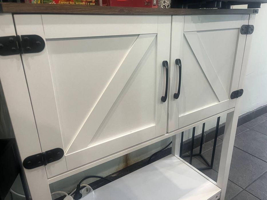 Шкашче чисто ново на 1 месец