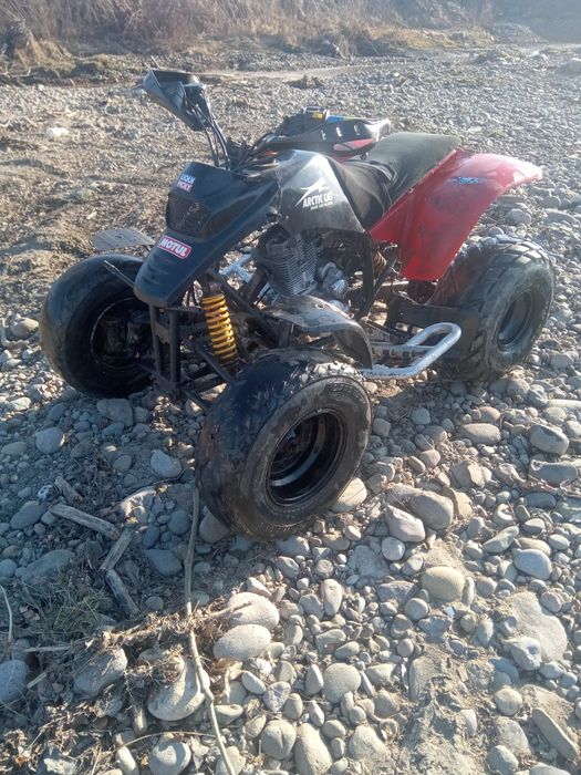 Vând atv SMC Barosa 250