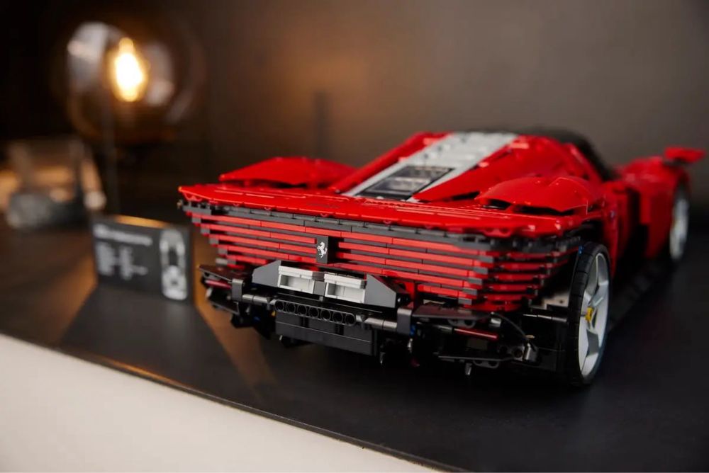 Ferrari Daytona SP3 Lego Technic Model