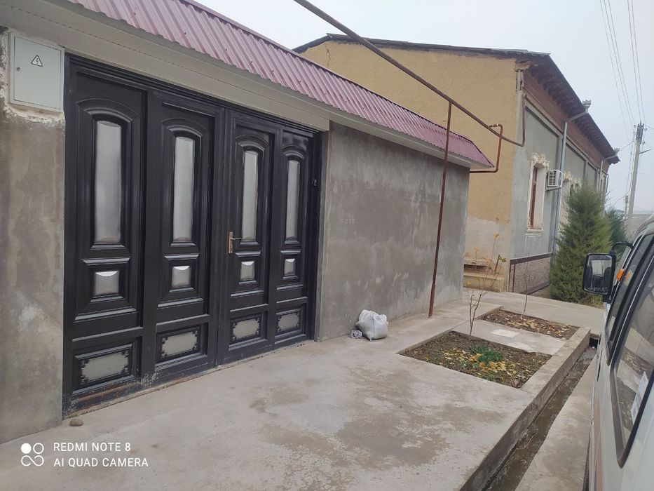 uy sotiladi Naxarbe Sada