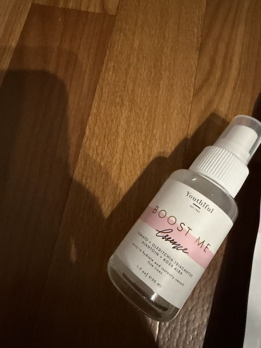 Козметика за лице на марката Youthiful