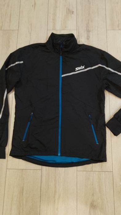 Мъжки суичър и лятна риза