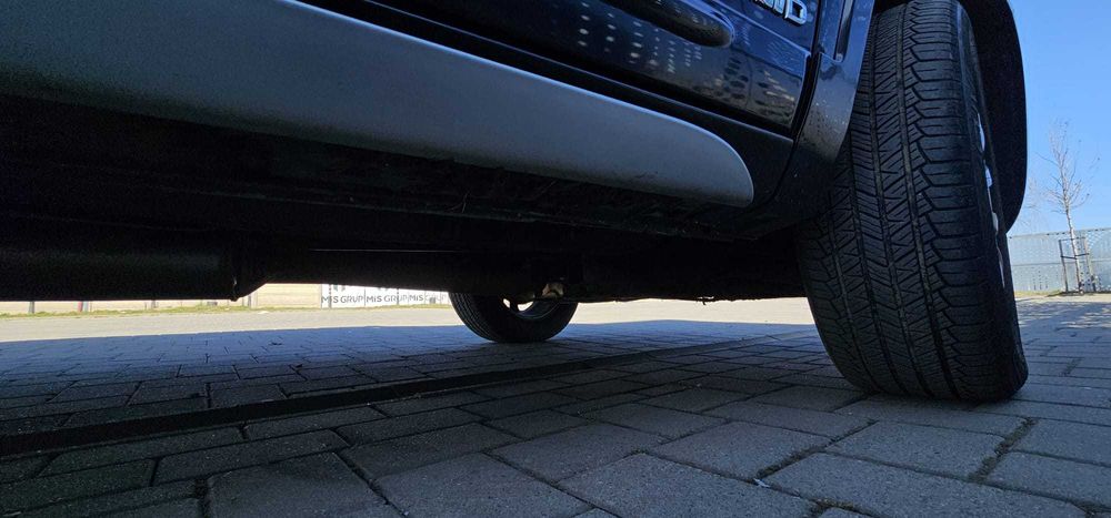 Kia Sorento 2.2 XM AWD 2012 - Schimb cu Aututilitara Jeep sau Toyota