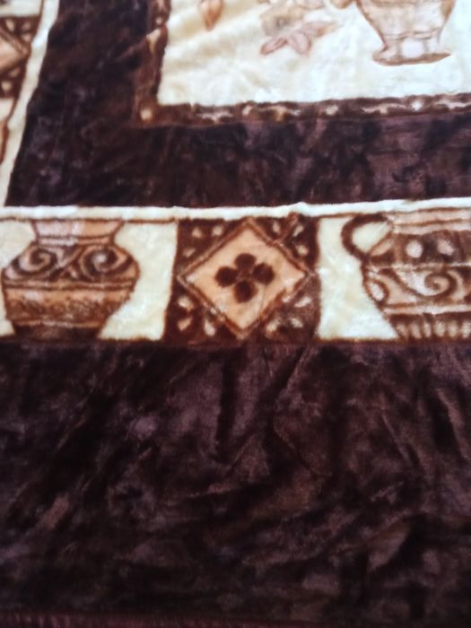 Продам плед 240мм на 210мм