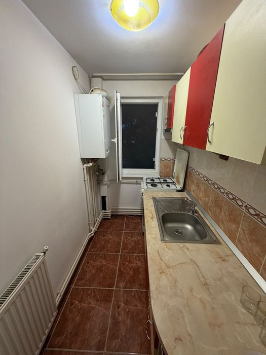 Vand apartament 2 camere