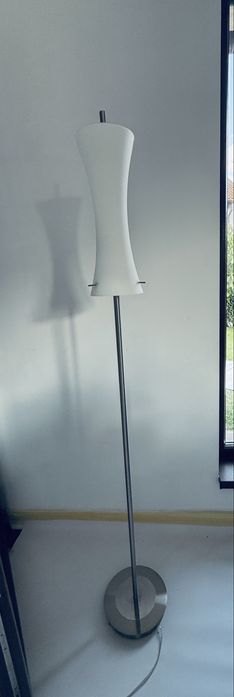 Lampadar superb