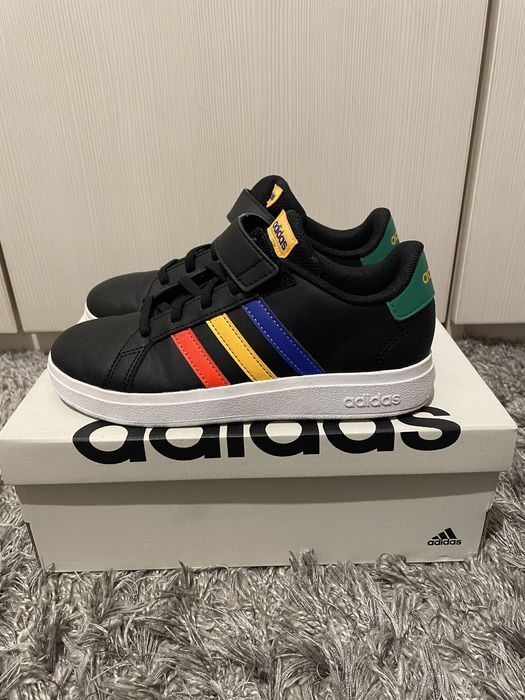 Pantofi Adidas copii marimea 34