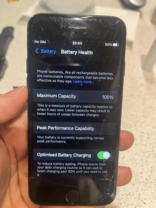 iPhone 7 128GB  с нова батерия и iwatch series 2
