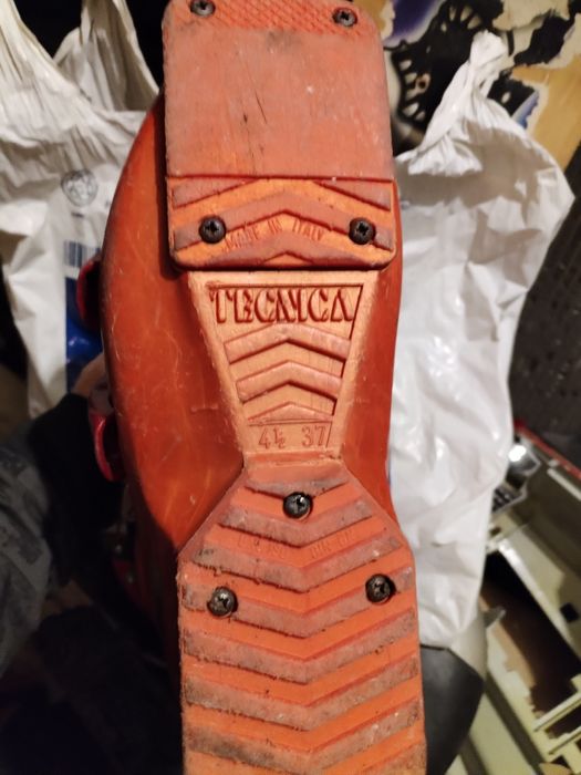 Ски обувки Техника.