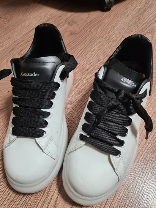 Pantofi sport (adidasi)