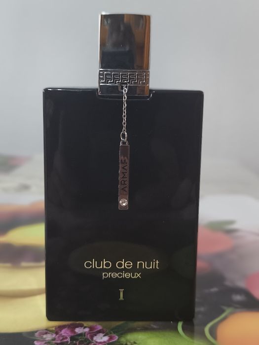 Vând Armaf Club de nuit precieux