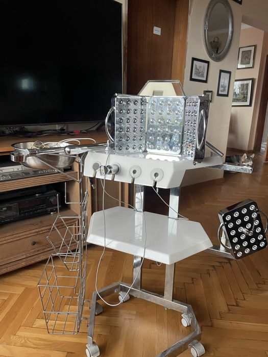 Немски козметичен апарат BDR, с LED светлина на супер цена!