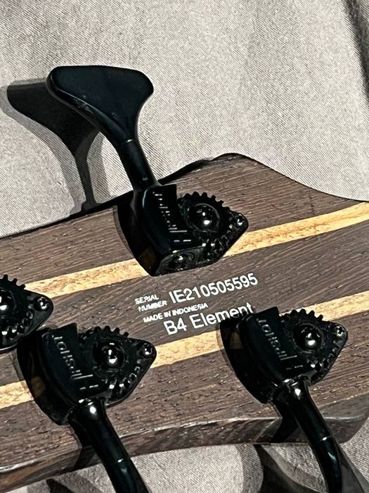 Набор, басс гитара, комбик