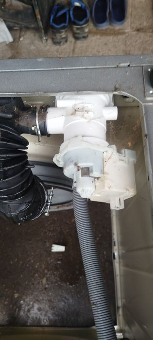 Пералня Индезит на части