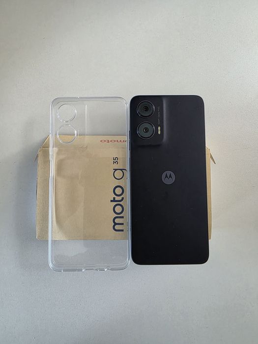 Motorola G35 5G.