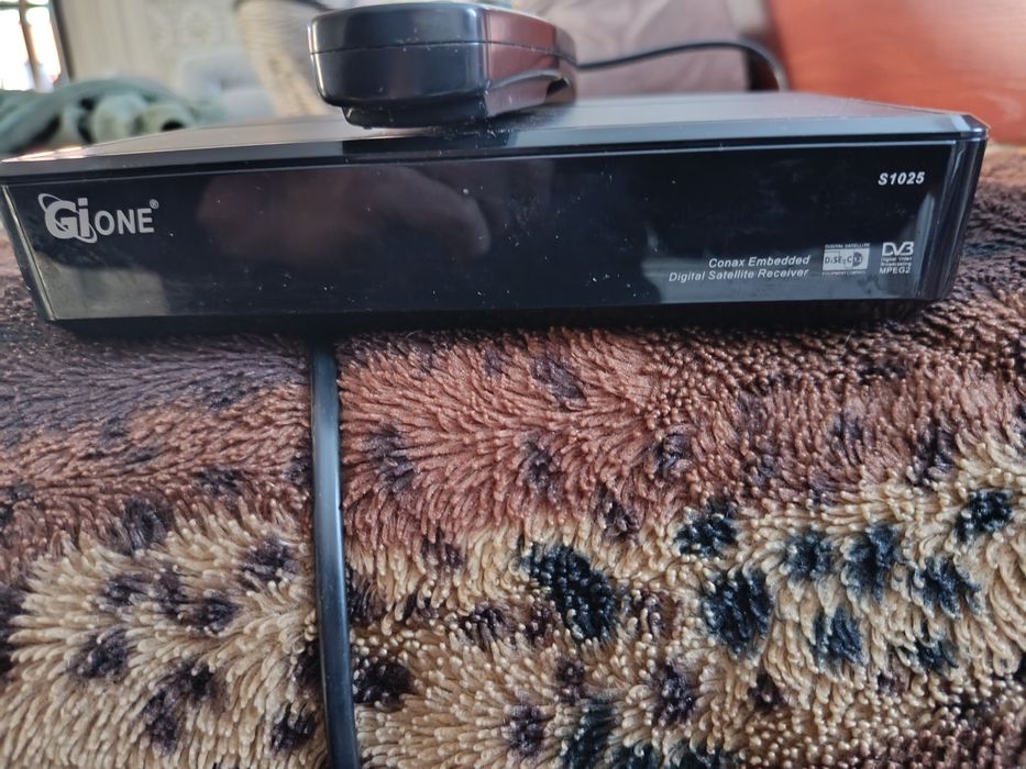 Продам рессивер рабочий