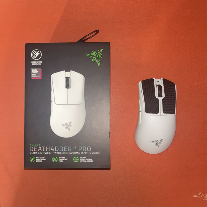 Razer DeathAdder V3 Pro Белая