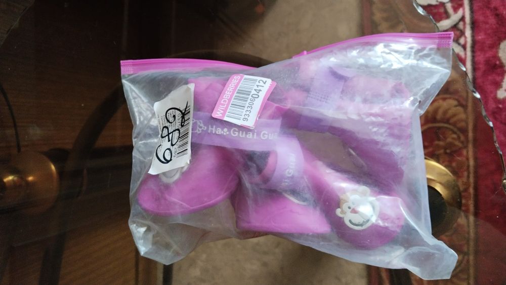 Продам обувь для собачки