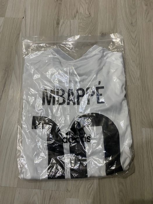 Футболна тениска на Килиан Мбапе – Реал Мадрид 25/26