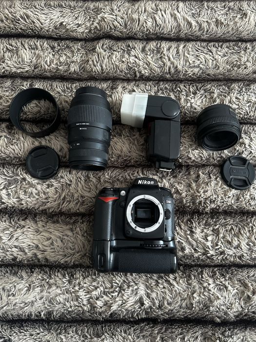 Aparat Fotografiat Nikon D90 + accesorii