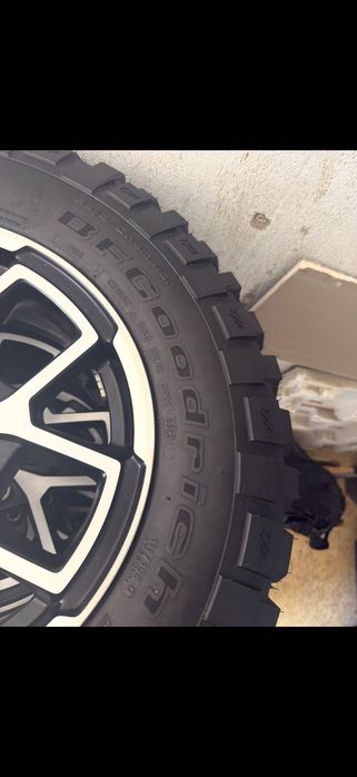 Гуми с джанти Wrangler BG GOODRICH 255/75/17