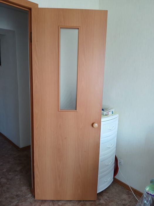 Продам двери в количестве 5 штук