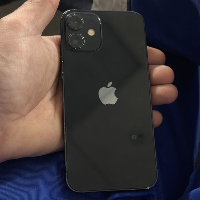 Продам айфон 12 мини