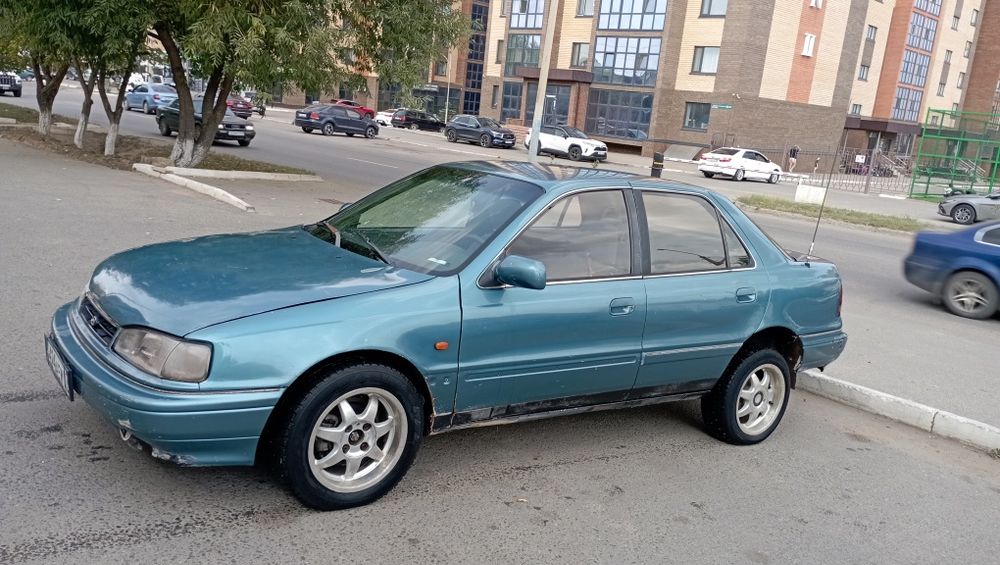Продам Hyndai Elantra, 1992 года